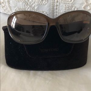 Rarely worn Tom Ford Jennifer sunglasses